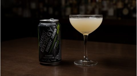 Можно ли смешивать энергетики с алкоголем и чем это опасно