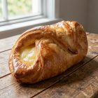 Слойка дрожжевая с лимоном, 90 г