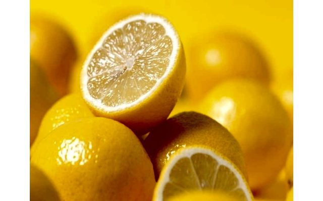 Как выбрать лимоны: сочность, прозелень и дефекты