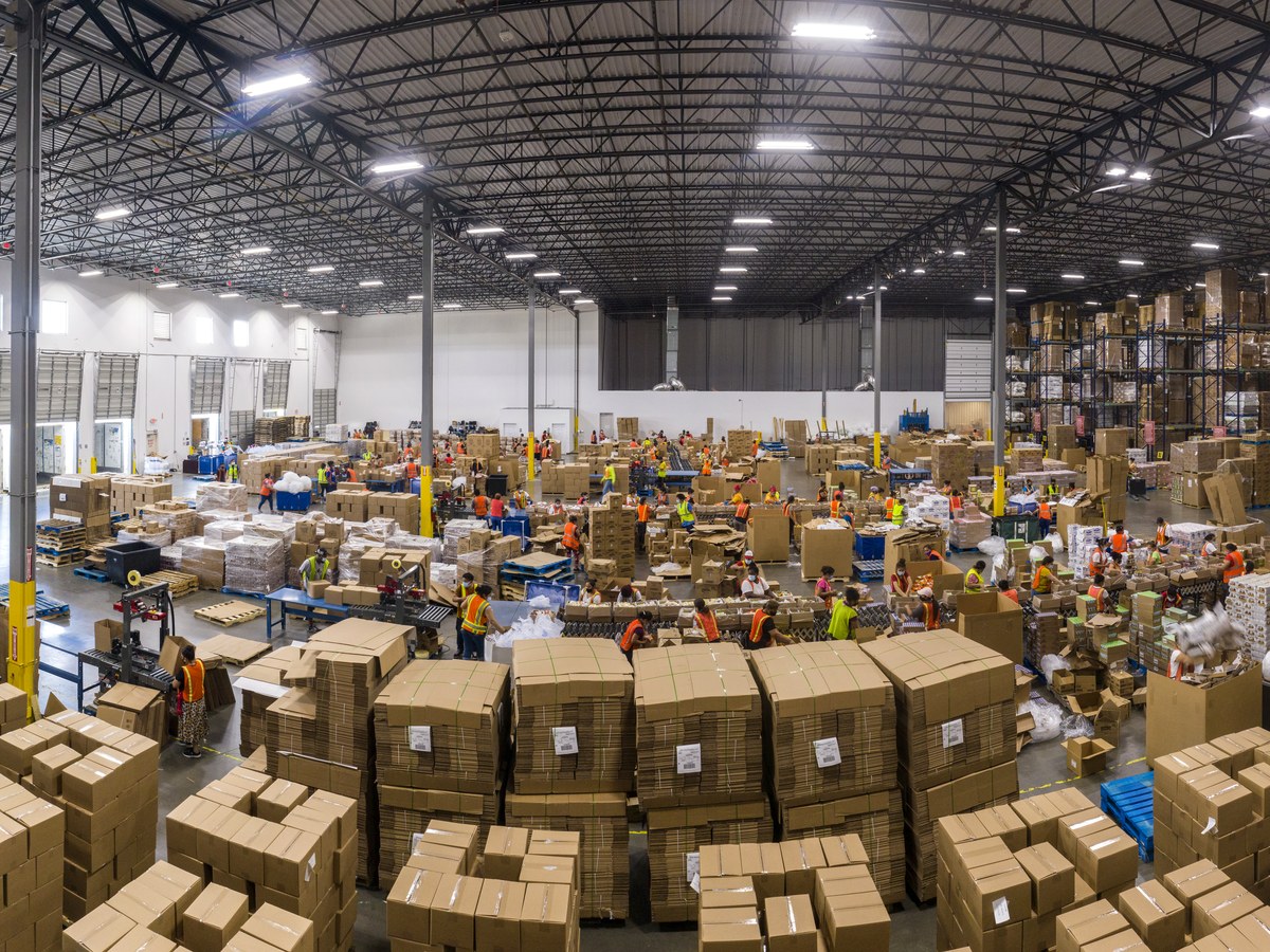 Как организовать склад для ресторана или магазина: зонирование и логистика: склад, зонирование и логистика хранения